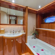 Aqua Yacht 