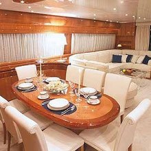 Beyond II Yacht 