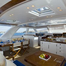 Ethereal Yacht Pilothouse Seating