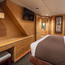 Le Montrachet Yacht 