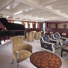SS Delphine Yacht Bar