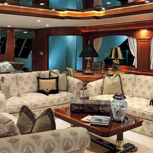 Grandeur Yacht Salon