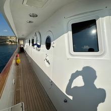 Cheetah Moon Yacht 