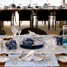 Elegant 007 Yacht Detail - Set Table