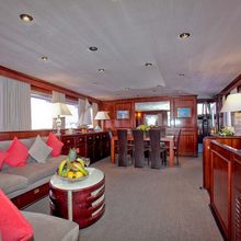 Lady Roxanne Yacht 