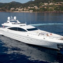V Yacht 