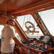Lithi Yacht 