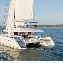 Firefly Yacht 