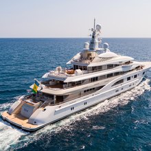 Meridian A Yacht 