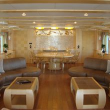 Blue Breeze Yacht Salon - Seating