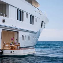 Meridian A Yacht 