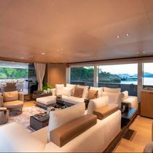 Elone Yacht 