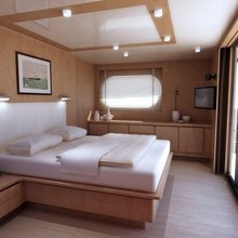 Mastiff Yacht 