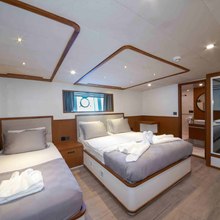 Neo Yacht 