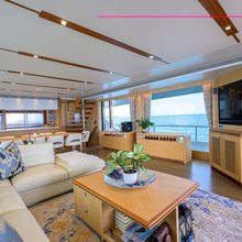 Aqua Life Yacht 