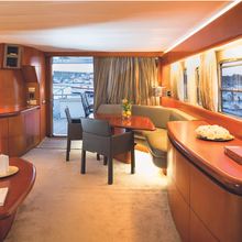 Claudia Amber Yacht 