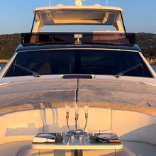 Juniper II Yacht 