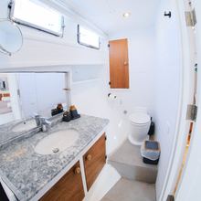 Escape Yacht 