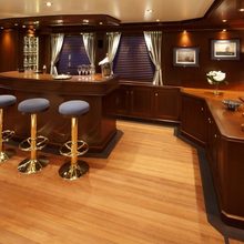Sea Eagle Yacht Salon Bar