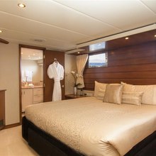 Serenity Yacht 