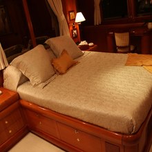 V. Bahria Yacht Stateroom