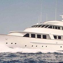 Legend Yacht Profile - Close