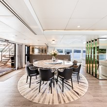 Evolution Yacht 