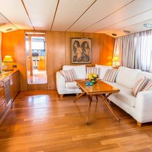 Electra Yacht 