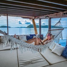 Majik Yacht 