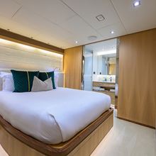 Aqua Life Yacht 