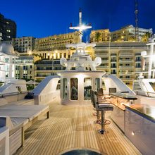 Tobi Star Yacht Bar - Night