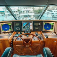 La Lady Yacht 