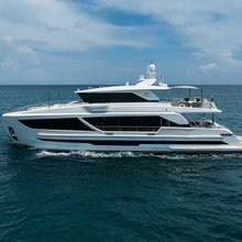 Aqua Life Yacht 