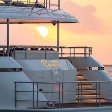 M Yacht 
