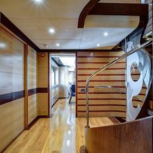 Silent World Yacht 