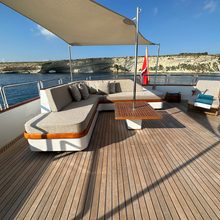 Cheetah Moon Yacht 