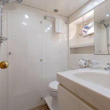 Ajao Yacht 