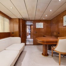 Goldfinger 007 Yacht 