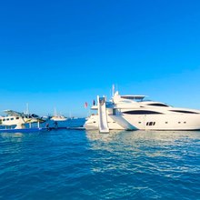 YCM 105 Yacht 