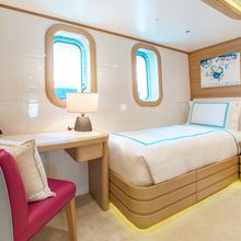 The Jewel Yacht 