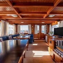 Lithi Yacht 