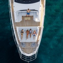 Chillin' Yacht 