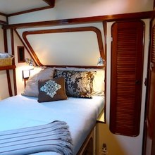 Three Moons Yacht 