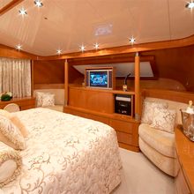 Solona Yacht 