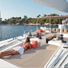 Firefly Yacht 