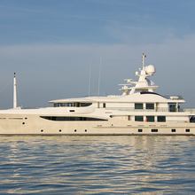 Dojo Yacht 