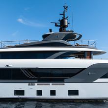 Navis Yacht 