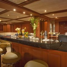 Queen D Yacht Salon Lounge