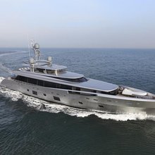 Excellence V Yacht 