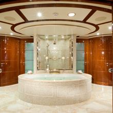 Coco Veinte Yacht Master Bathroom